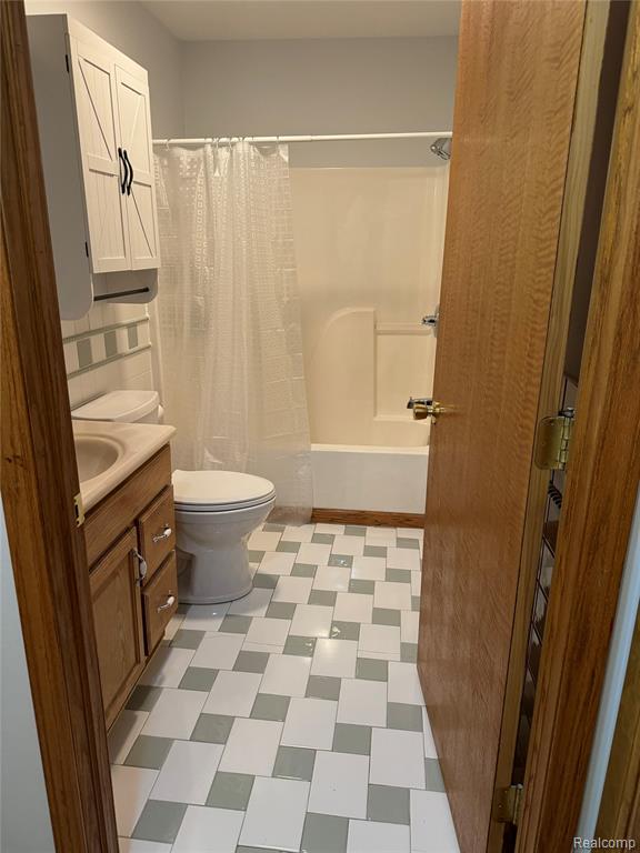 12464 Maxwell Road, Carleton, MI 48117 — Photo 14