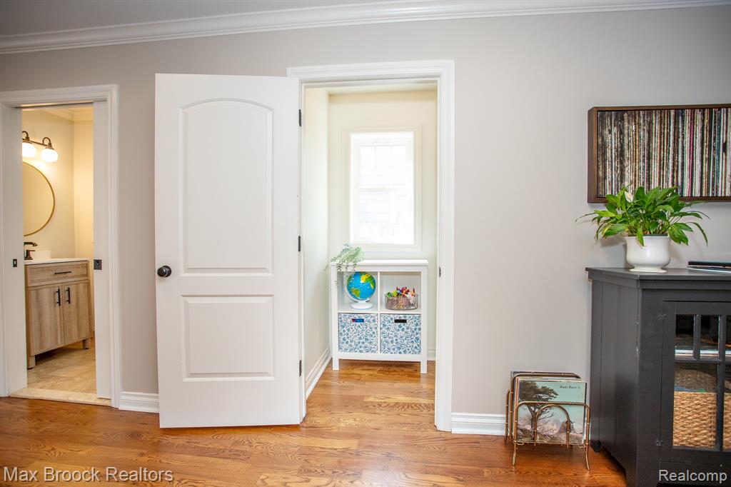 924 N Maple Avenue, Royal Oak, MI 48067 — Photo 49