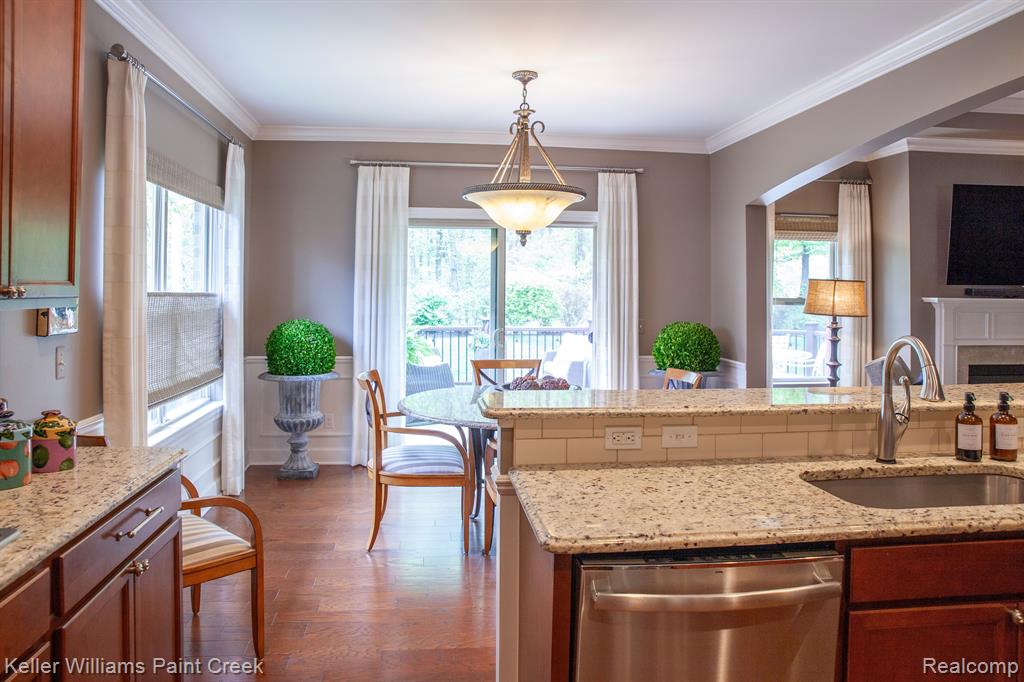 5514 WOODFALL Road, Clarkston, MI 48348 — Photo 6