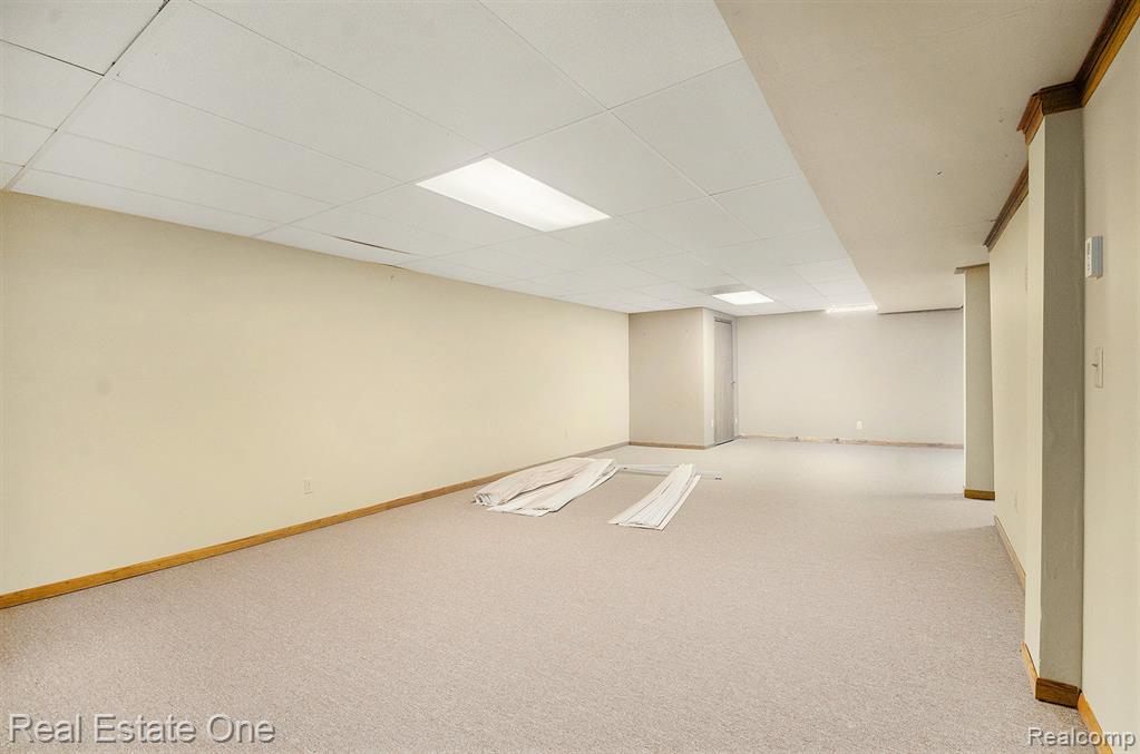 6281 Quaker Hill Drive, West Bloomfield, MI — Photo 22