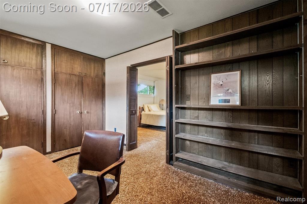 23251 Cass Avenue, Farmington, MI 48335 — Photo 12