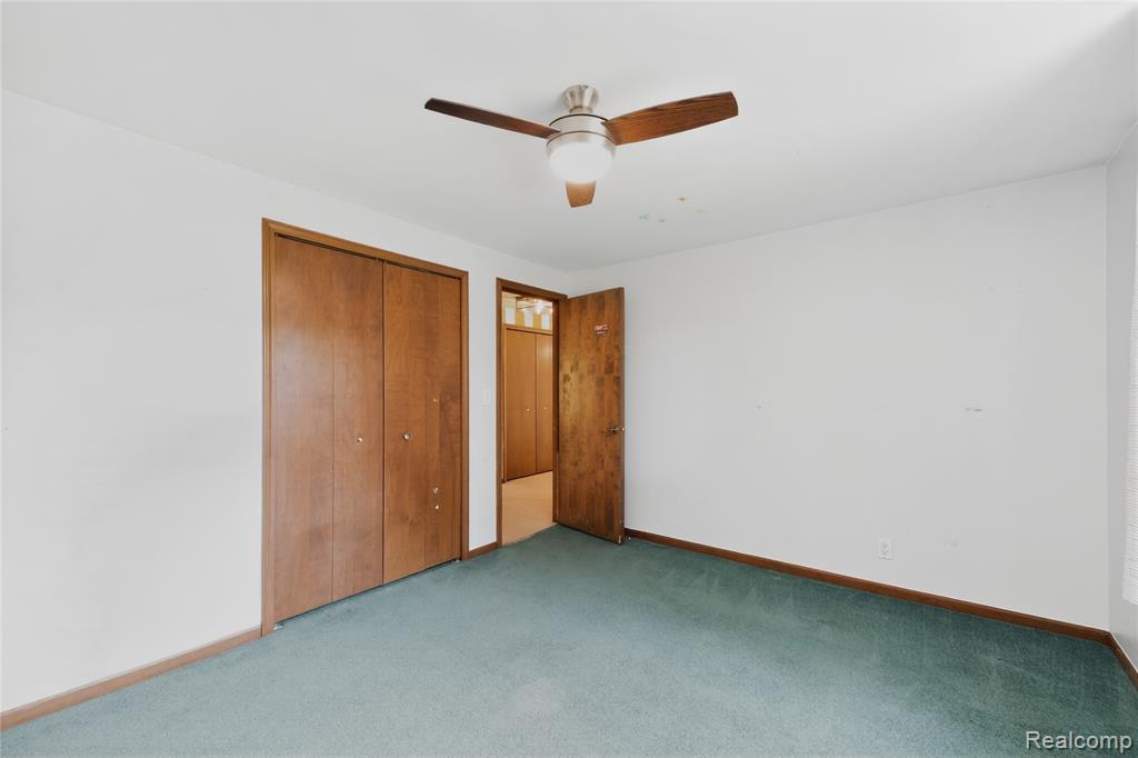 8027 Berkshire Drive, Grosse Ile, MI 48138 — Photo 30
