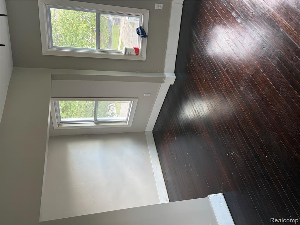 2420 Field Street, Detroit, MI 48214 — Photo 12