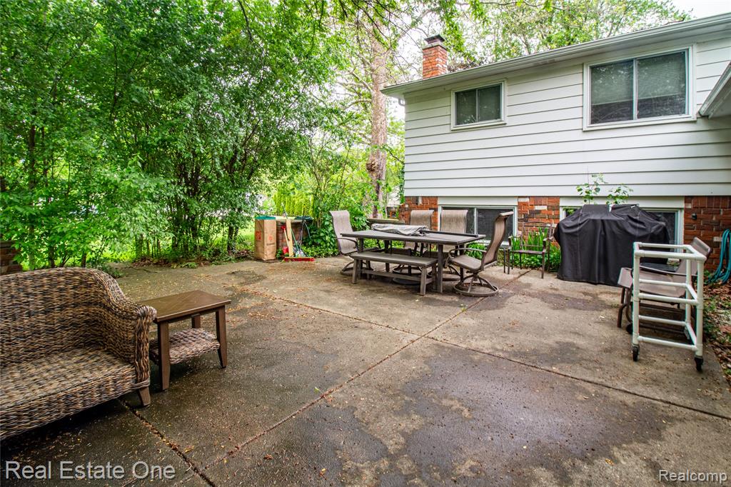 4243 FROSTWOOD Court, Troy, MI 48098 — Photo 22