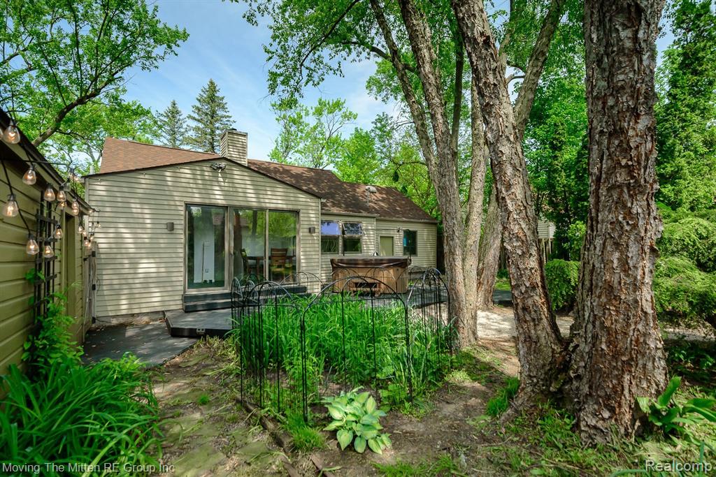 3090 EDGEWOOD Drive, Ann Arbor, MI 48104 — Photo 37