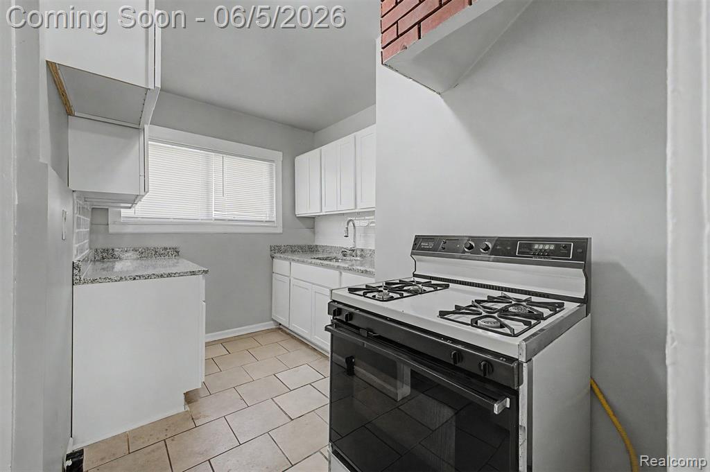 1301 E Muir Ave., Hazel Park, MI 48030 — Photo 7