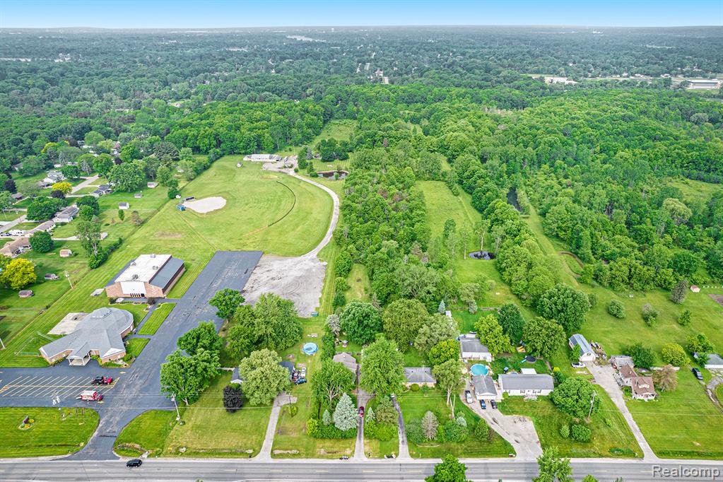 4019 N Belsay Road, Flint, MI 48506 — Photo 28