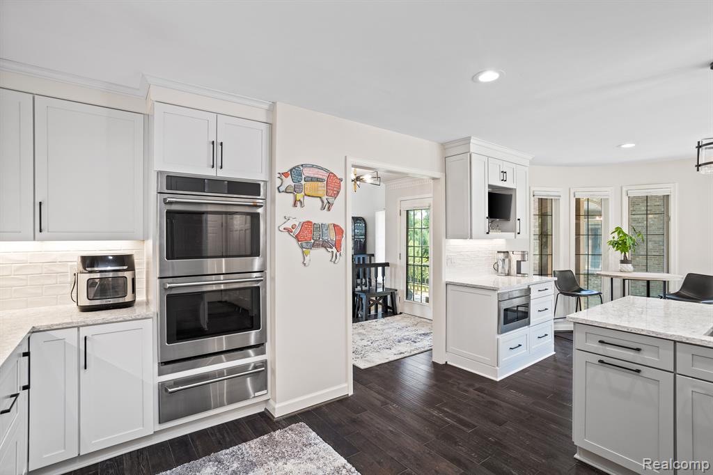 13648 EATON Drive, Plymouth, MI 48170 — Photo 20