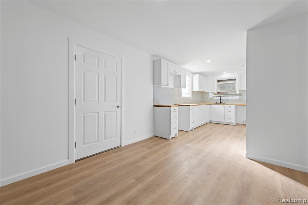 16560 Oakfield Street, Detroit, MI 48235 — Photo 5