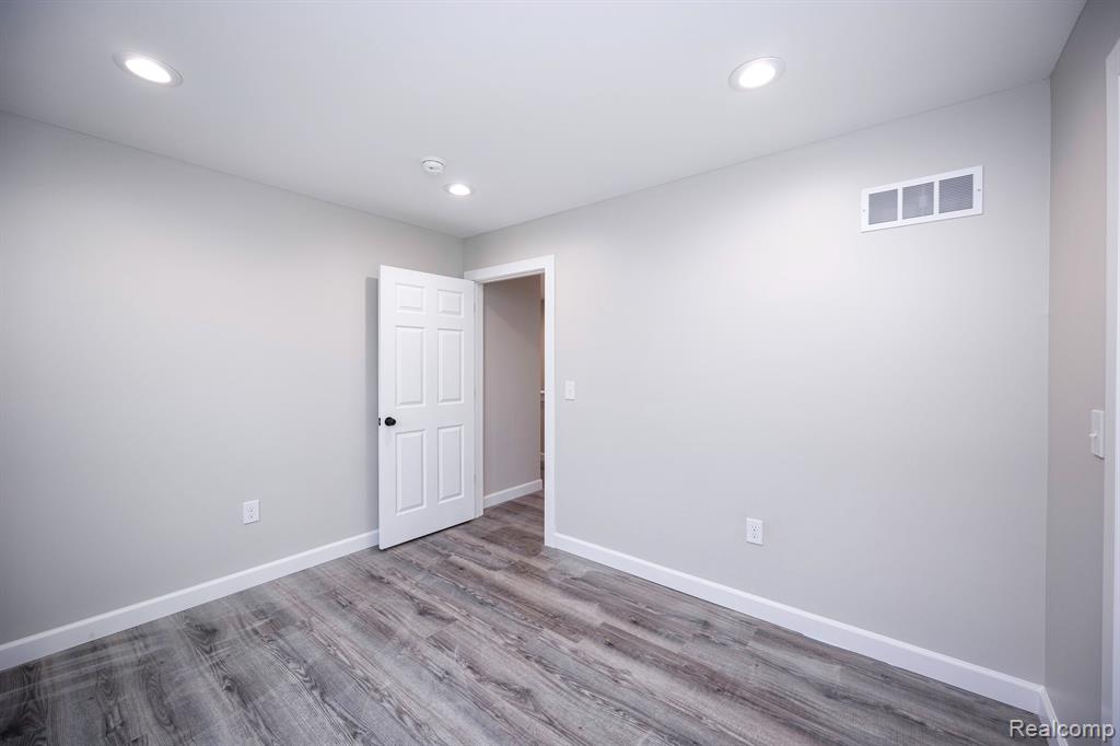 7519 Orchard Avenue, Dearborn, MI 48126 — Photo 44
