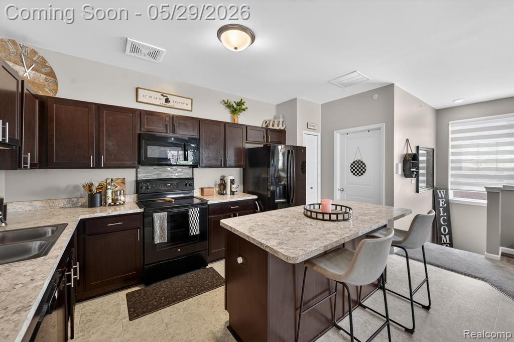 9988 Ridge Run Street, Howell, MI 48855 — Photo 9