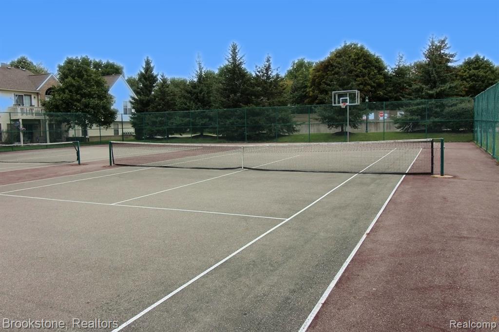 220 Oakbrooke Drive, 3, South Lyon, MI 48178 — Photo 48