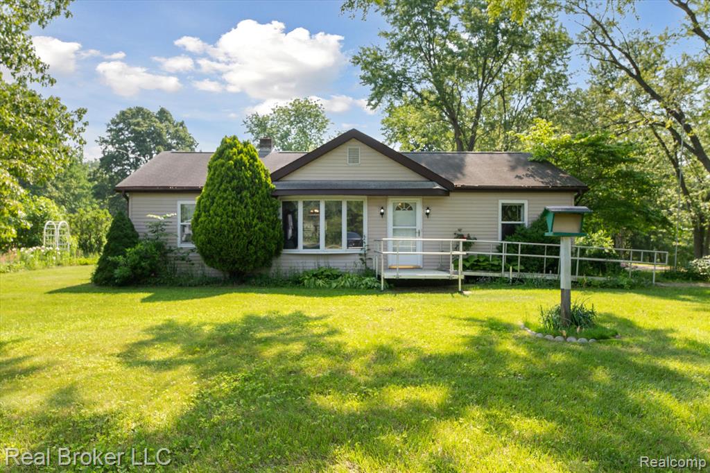 5740 M 66, East Leroy, MI 49051 — Photo 3