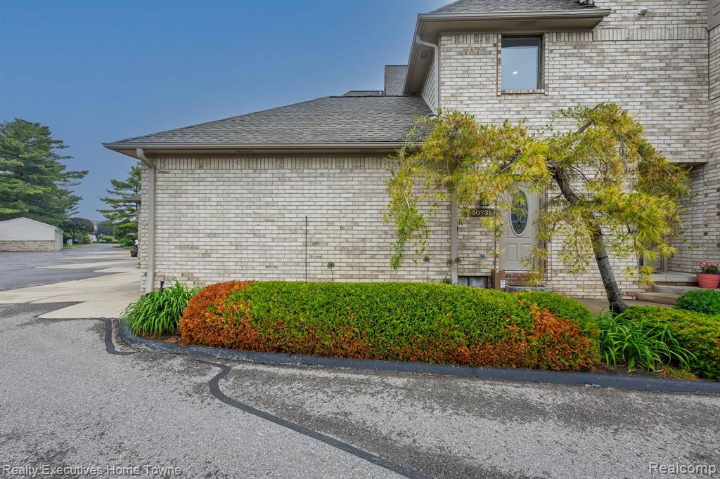50731 Harbour View Drive N, 26, New Baltimore, MI 48047 — Photo 12