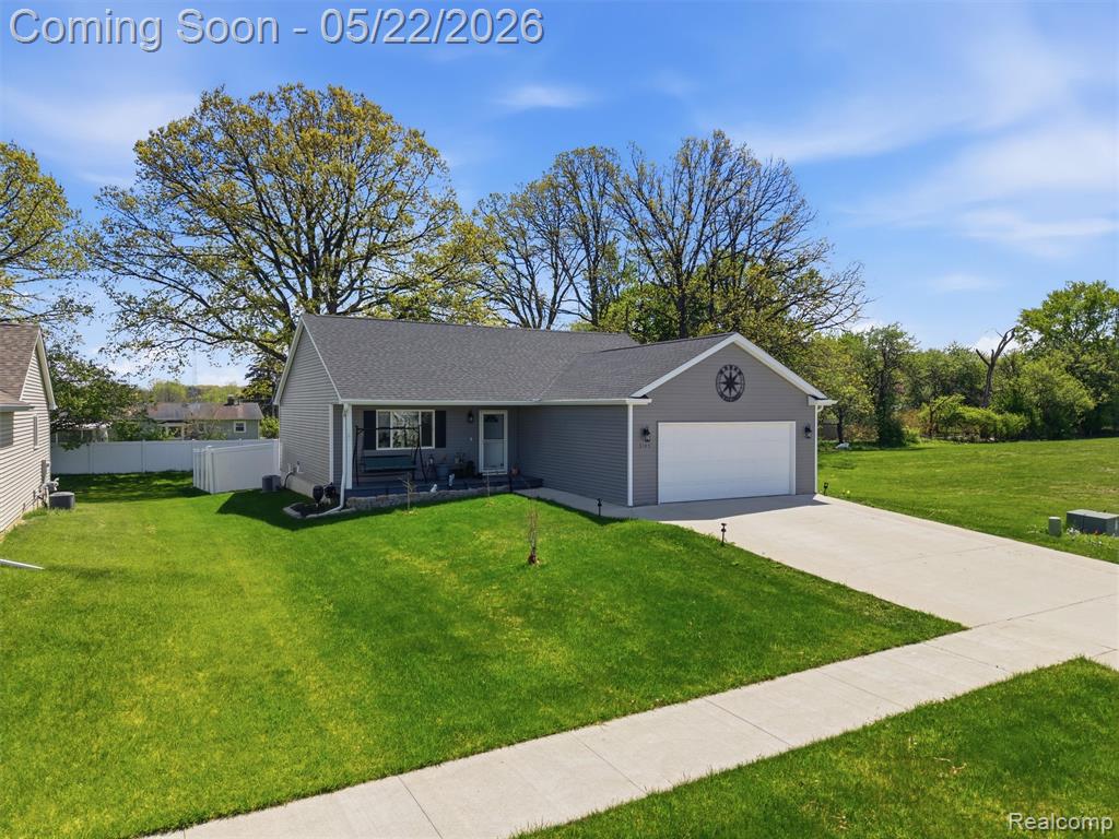 3145 Dahlia Drive, Burton, MI 48519 — Photo 5