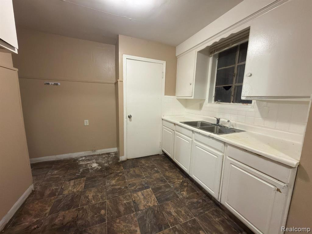 6783 Westwood Street, Detroit, MI 48228 — Photo 11