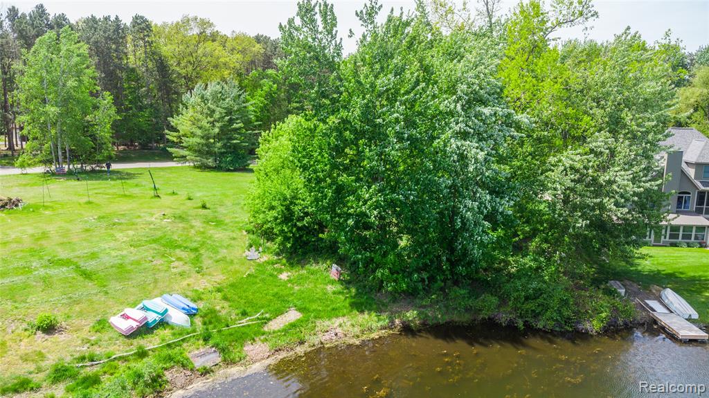 9076 Pineview Lake Court, Linden, MI 48451 — Photo 5