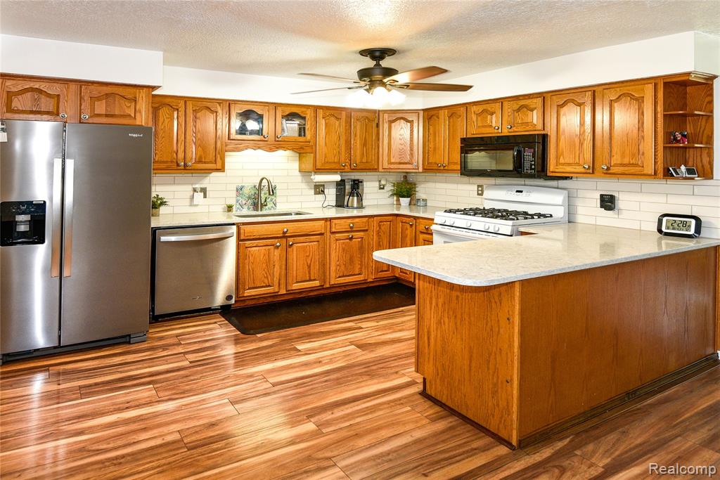 47940 Mallard Drive, Chesterfield, MI 48047 — Photo 14