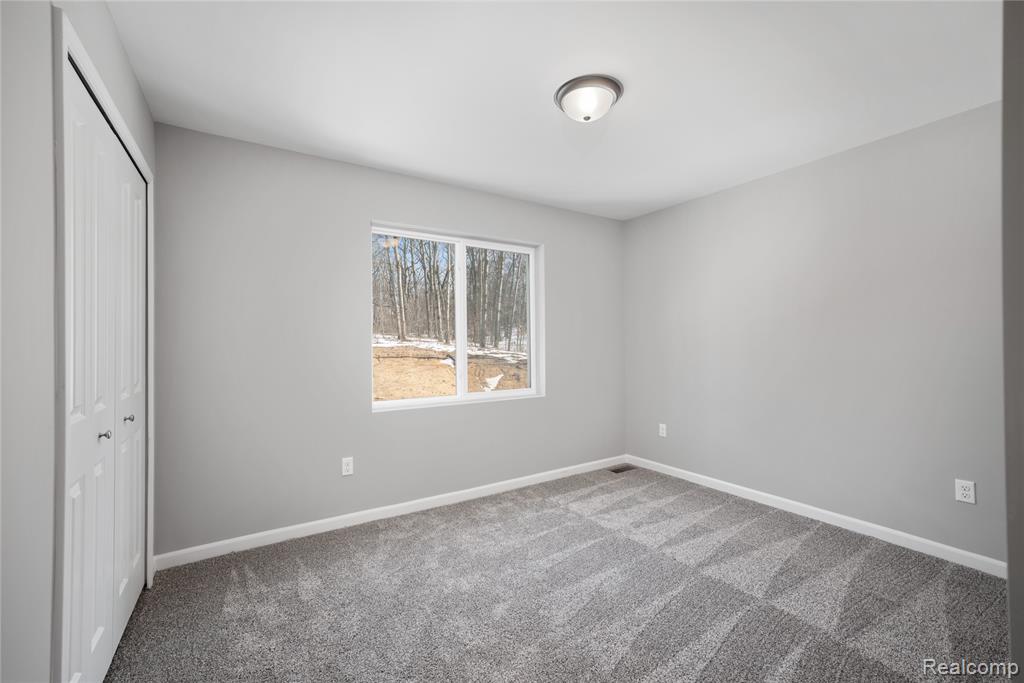 16085 Catalpa Ridge Drive, Holly, MI 48442 — Photo 14