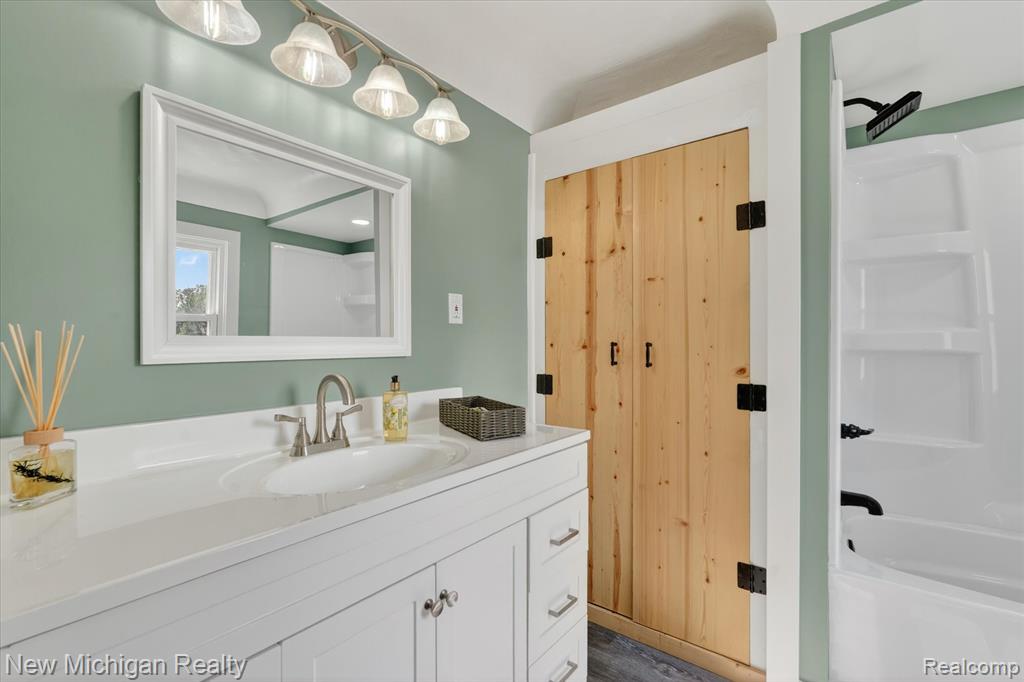 11374 Lahring Road, Byron, MI 48418 — Photo 21
