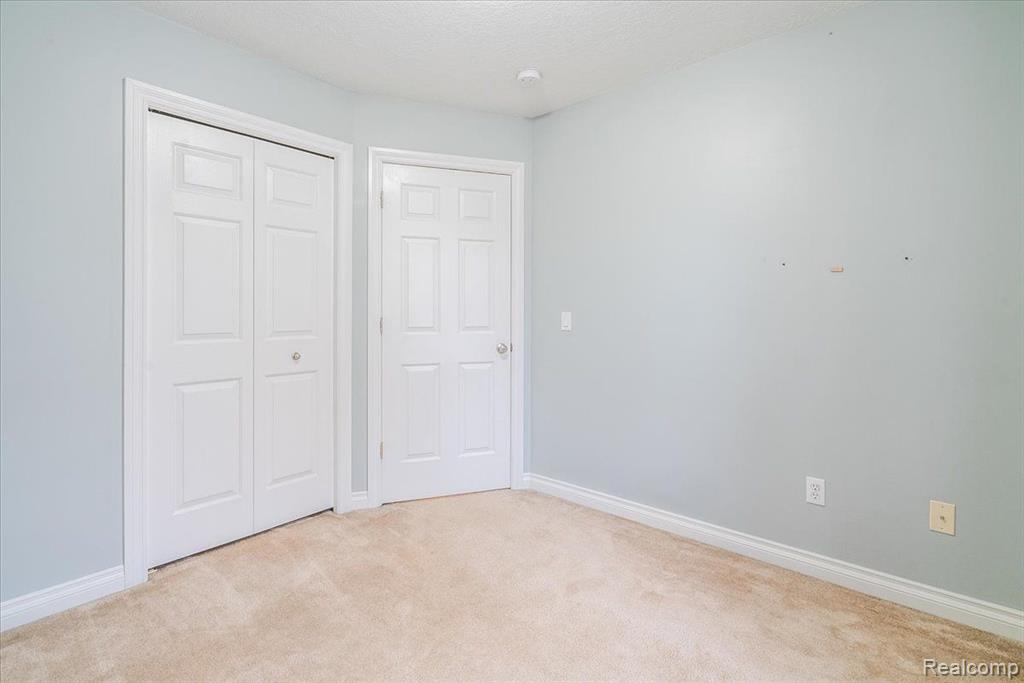 12391 SPENCER Lane, Carleton, MI 48117 — Photo 28