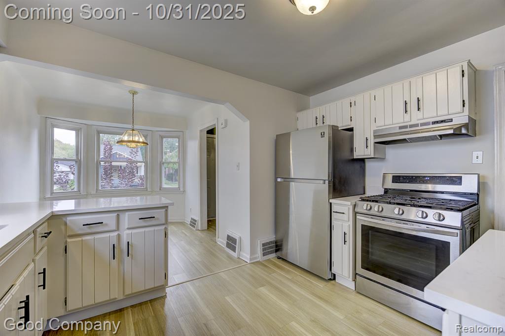719 N Blair Avenue, Royal Oak, MI 48067 — Photo 16