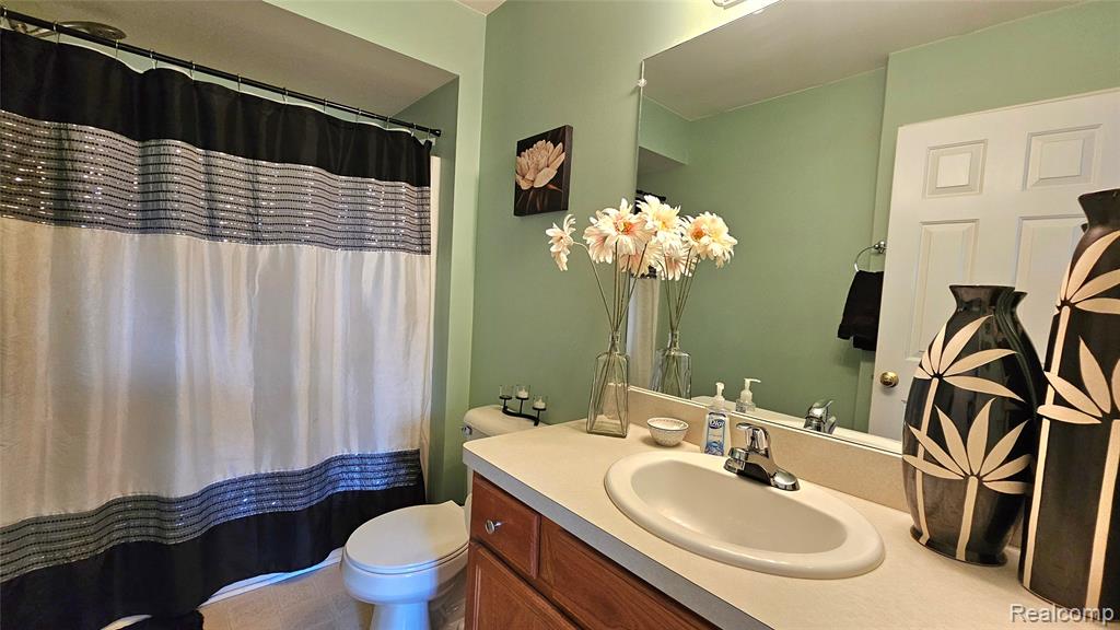8883 Redstone Drive, 2, Pinckney, MI 48169 — Photo 23