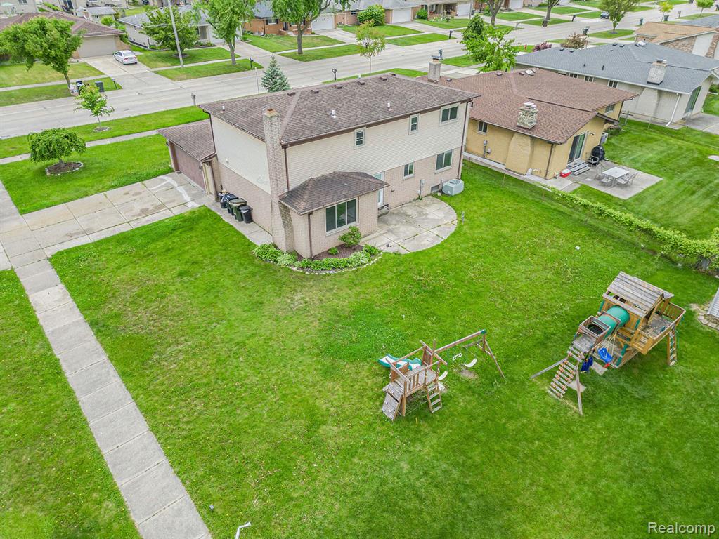 4325 Fox Hill Drive, Sterling Heights, MI 48310 — Photo 29