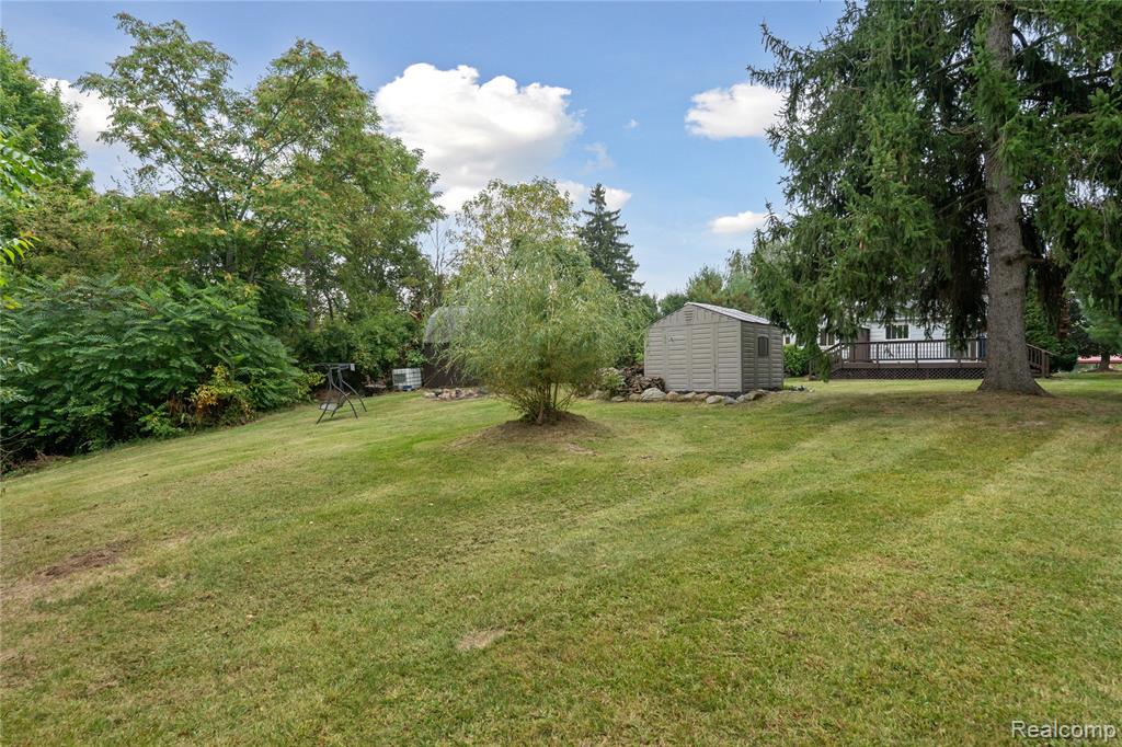 8466 Silver Lake Rd, Linden, MI 48451 — Photo 30