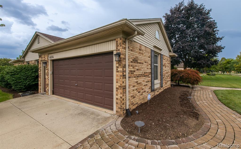 4614 Lehigh Drive, Troy, MI 48098 — Photo 39