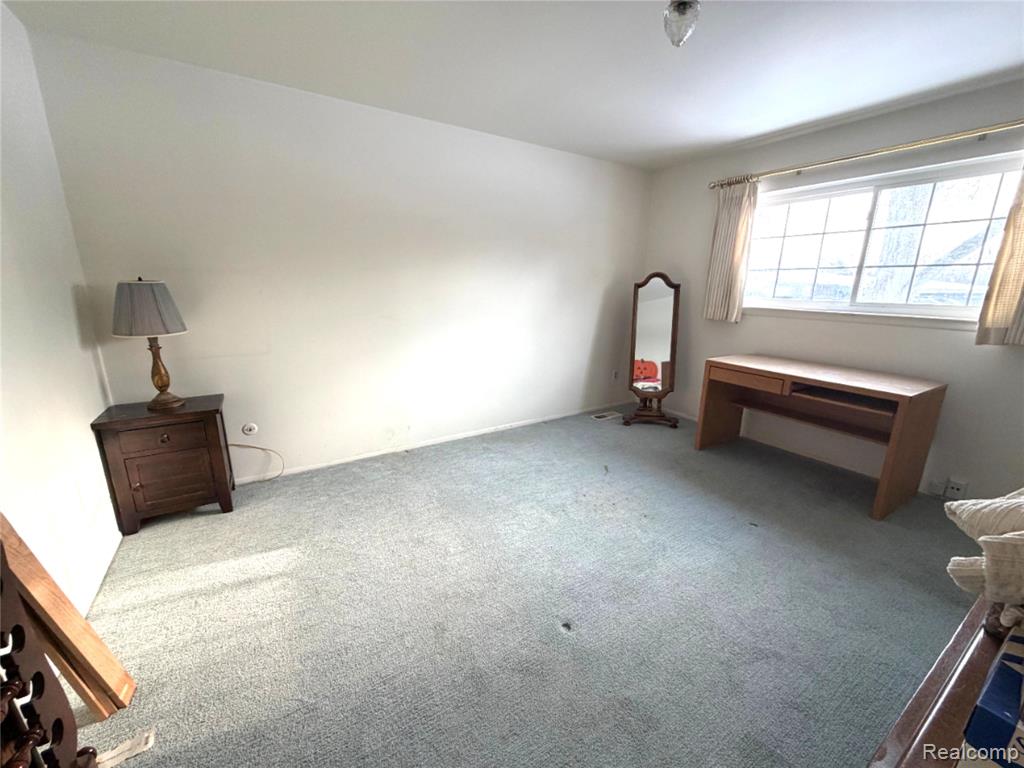 671 E Fox Hills Drive, Bloomfield Hills, MI 48304 — Photo 10