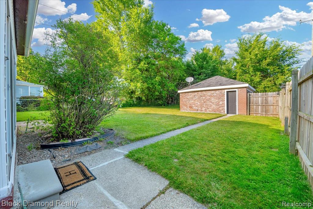 5500 Harvard Road, Detroit, MI 48224 — Photo 56