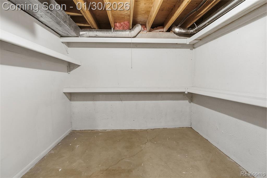 7056 Green Farm Road, West Bloomfield, MI — Photo 23