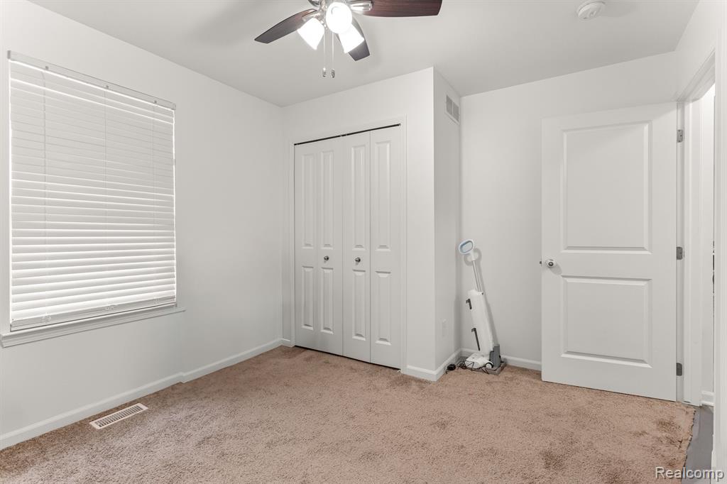 8123 N HUBBARD Road, Westland, MI — Photo 23