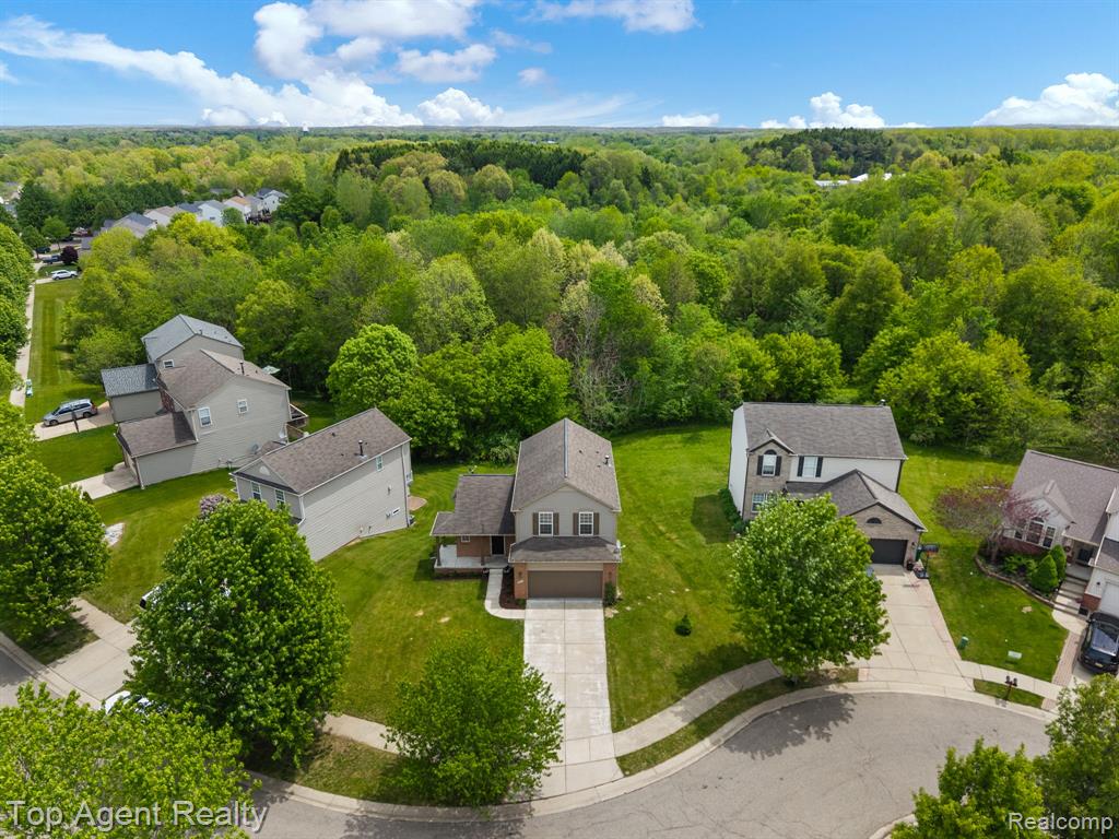 907 Deer Valley Road, Holly, MI 48442 — Photo 29