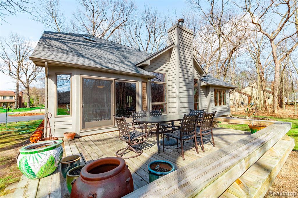8555 Island Boulevard, Grosse Ile, MI 48138 — Photo 35