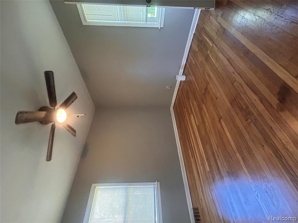 15730 Winthrop, Detroit, MI 48227 — Photo 9