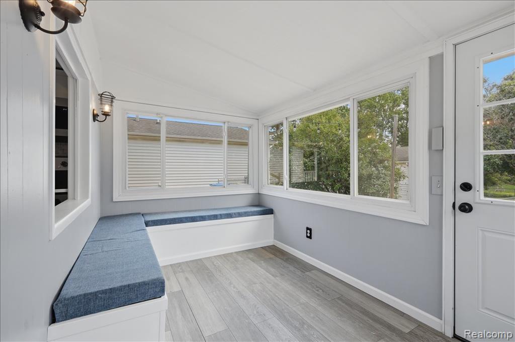 4035 Island Park Drive, Waterford, MI 48329 — Photo 17