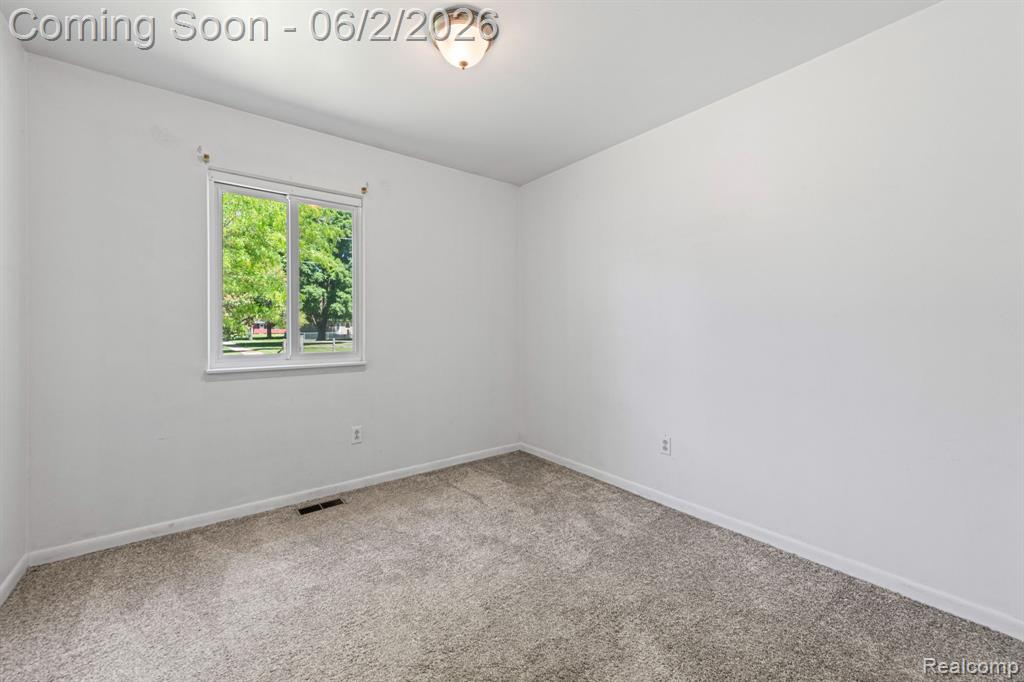 315 Airport Drive, Holly, MI 48442 — Photo 15