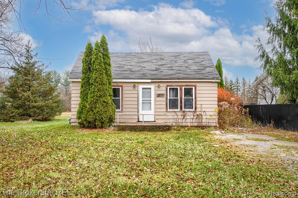 6131 E ATHERTON Road, Burton, MI 48519 — front exterior