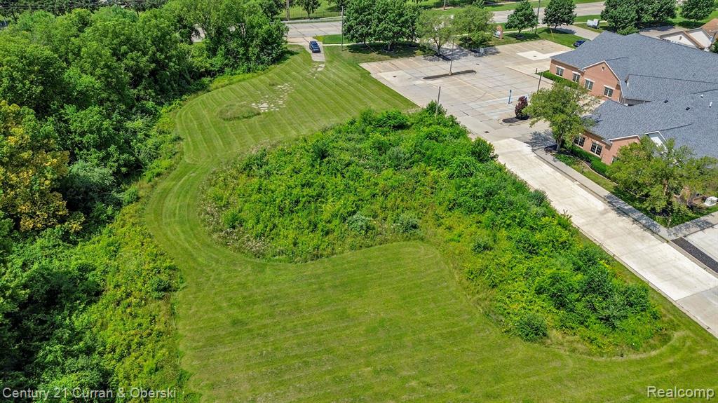 38500 GARFIELD Road, Clinton Twp, MI 48038