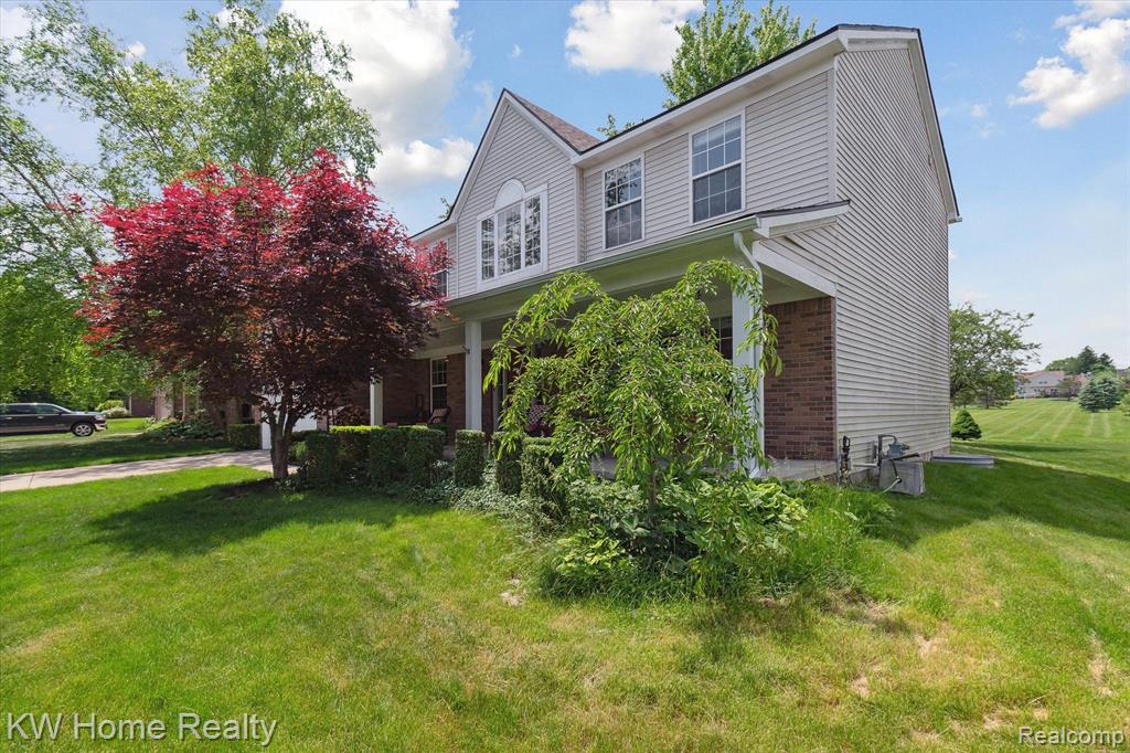 4672 NUTMEG Drive, Ypsilanti, MI 48197 — Photo 3