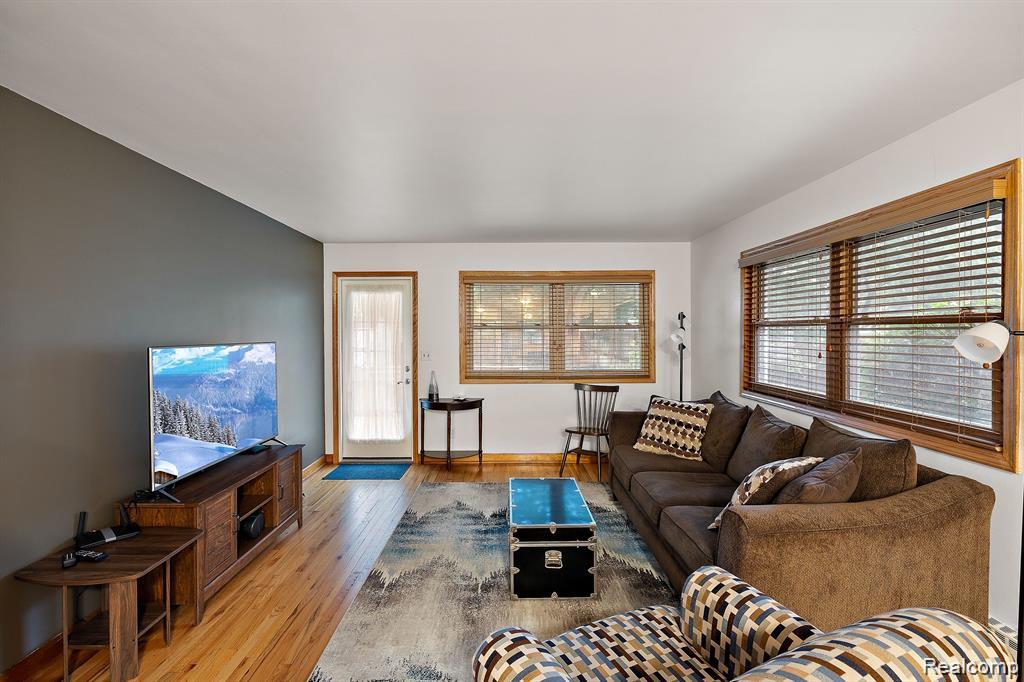 836 Miller Avenue, Rochester, MI 48307 — Photo 16