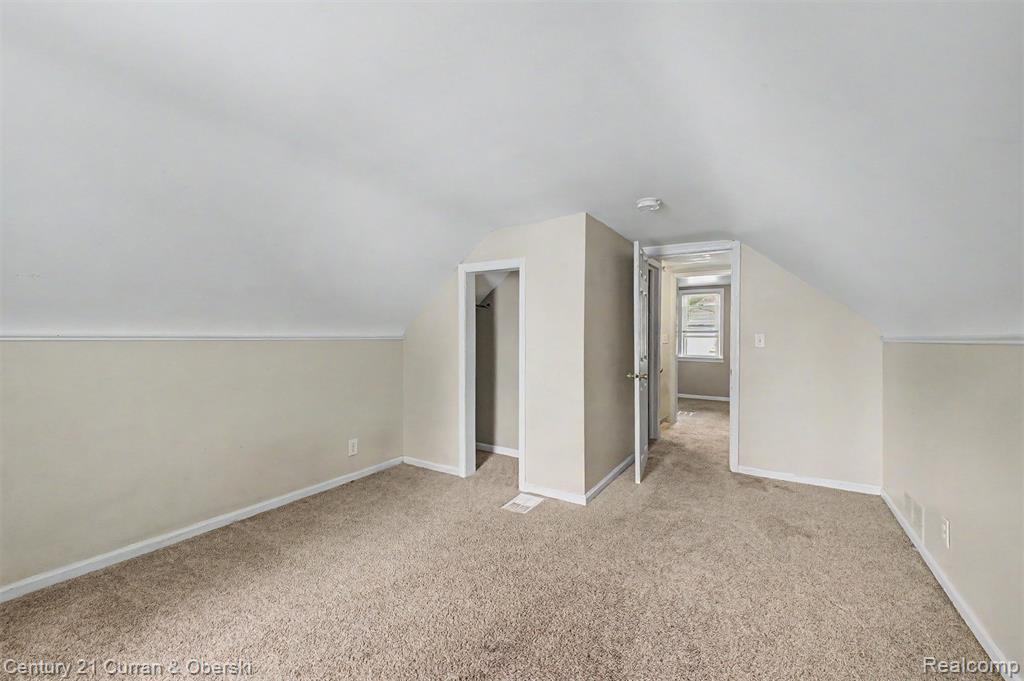 5160 Hazel Street, Dearborn Heights, MI 48125 — Photo 17