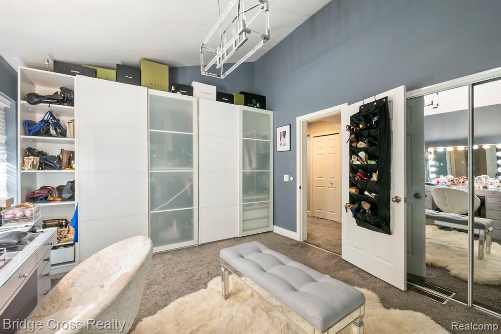 24459 Bloomington Court, Franklin, MI 48025 — Photo 22