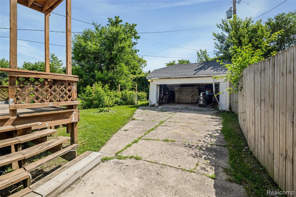 7738 Wykes Street, Detroit, MI 48210 — Photo 32