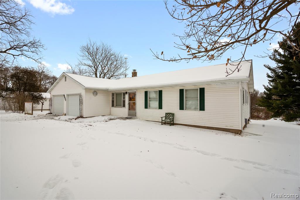 9322 Rossman Highway, Eaton Rapids, MI 48827 — Photo 2