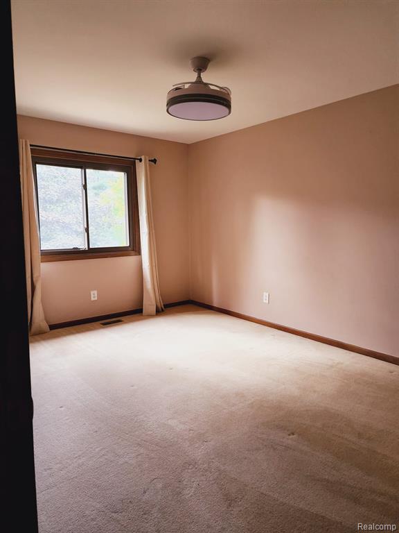 760 Stanford Circle, Rochester Hills, MI 48309 — Photo 11