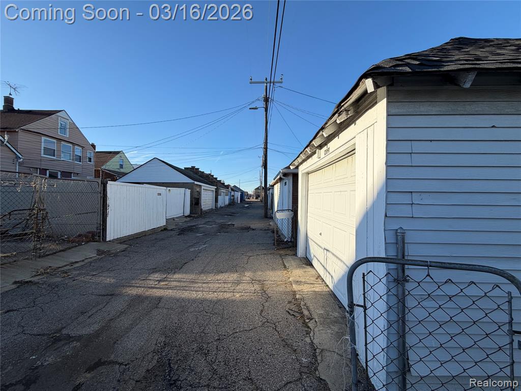 12091 Sobieski Street, Hamtramck, MI 48212 — Photo 5