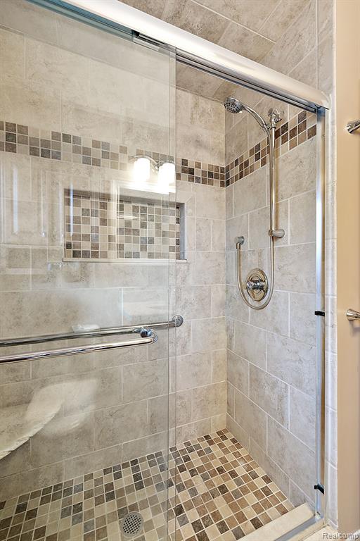 4126 BERKSHIRE Road, Royal Oak, MI 48073 — Photo 19